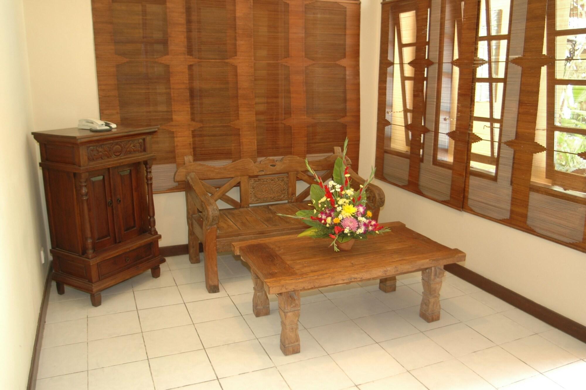 Bali Segara Hotel Kuta Lombok Exteriör bild