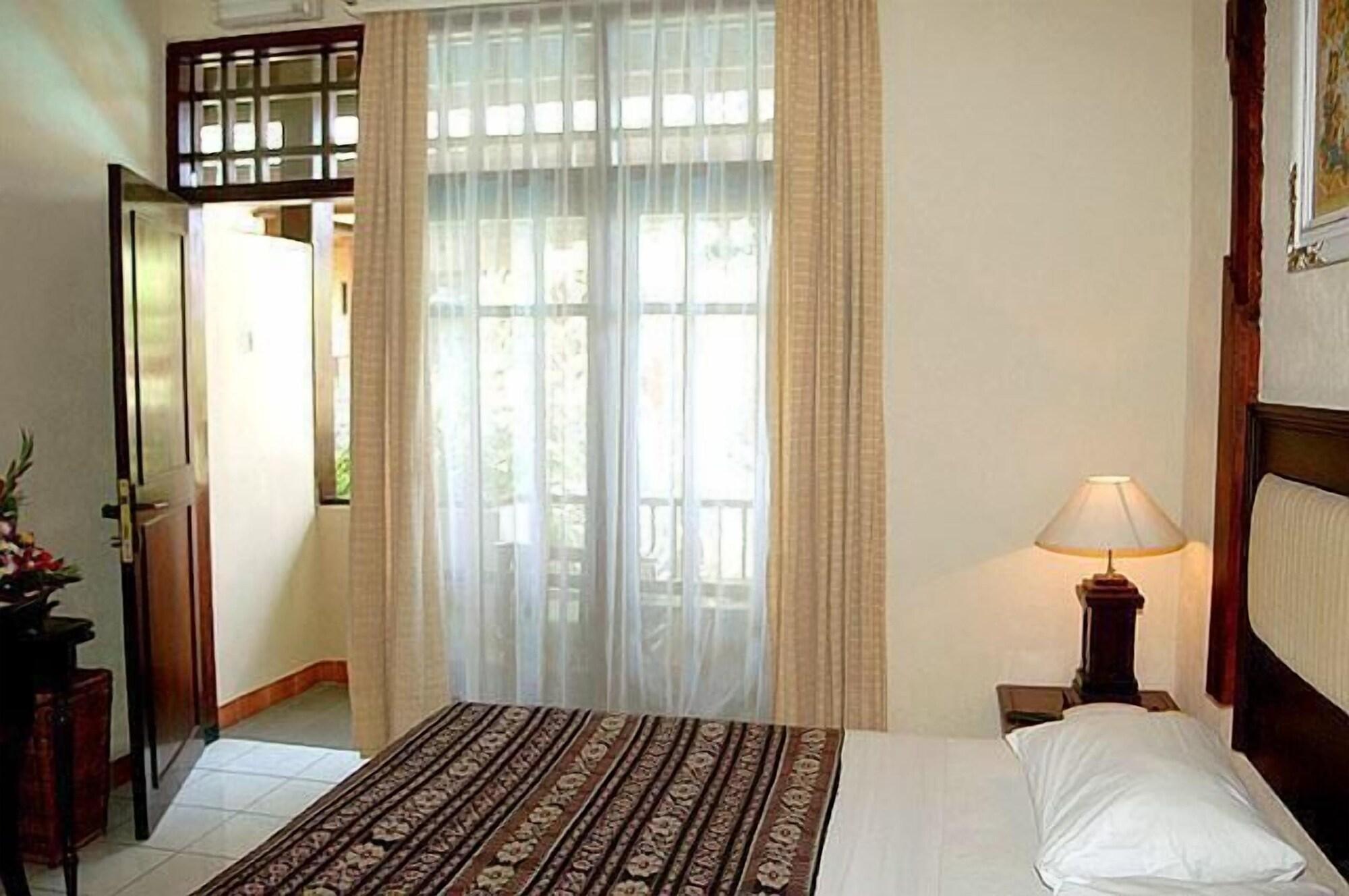 Bali Segara Hotel Kuta Lombok Exteriör bild